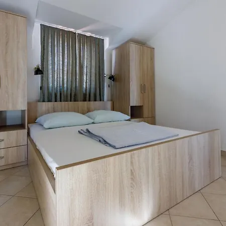 Goran Apartment *