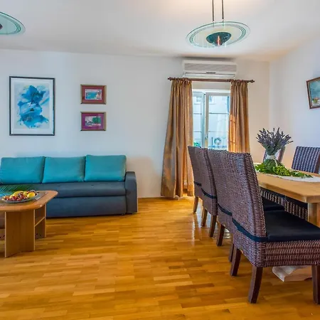 Goran Apartment *