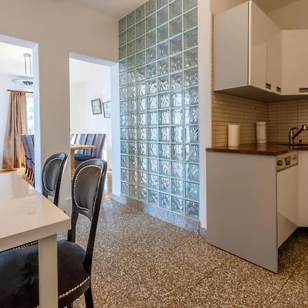 Apartment Goran *